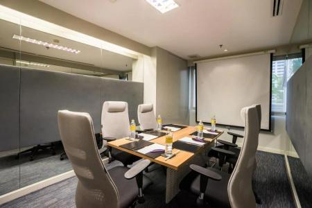 Phachara Suites Sukhumvit - 9