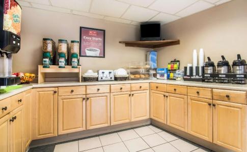 Quality Inn & Suites - 29