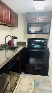Plaza Suites Downtown New Orleans - 41