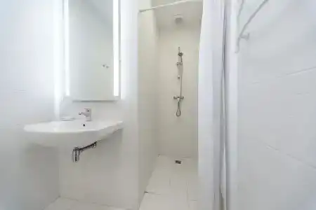 Partner Guest House - 100