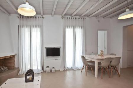 White Tinos Luxury Suites - 19