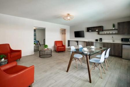 Waterside and Suites - 24
