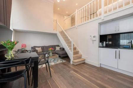 Queensgate Court - 337