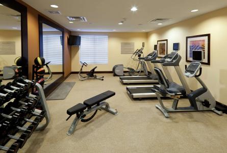 Hilton Garden Inn Airport - 21