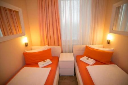 City Guesthouse Pension Berlin - 38