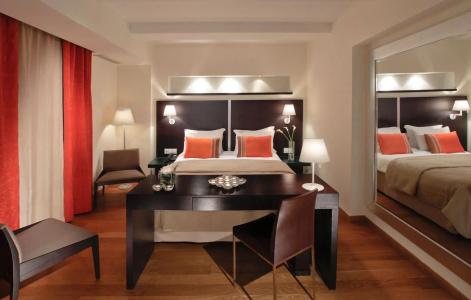 o&b Athens Boutique - 160