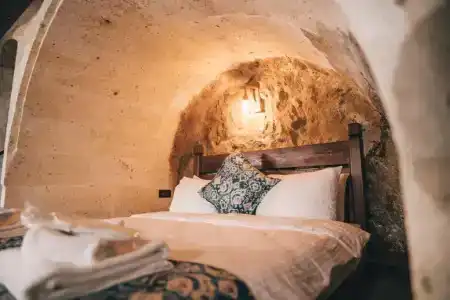Tale Cave In - 168