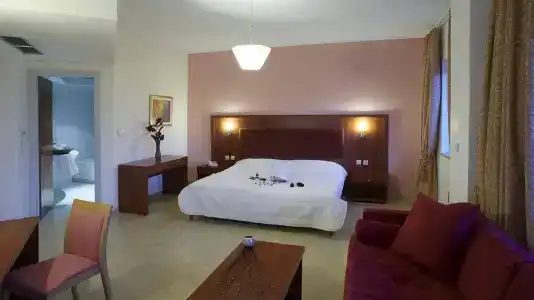 Parnis Palace - 7