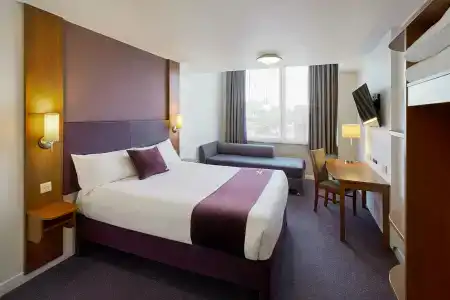 Premier Inn Putney Bridge - 25