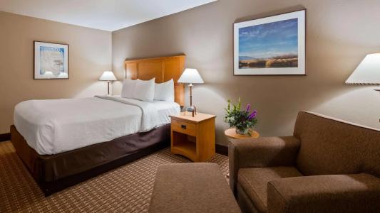 Best Western Plus Grantree Inn - 84