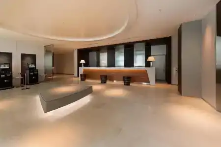 Shizutetsu Prezio Tokyo Tamachi - 1