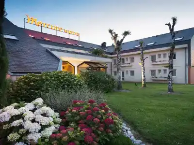 Mercure Lisieux - 1