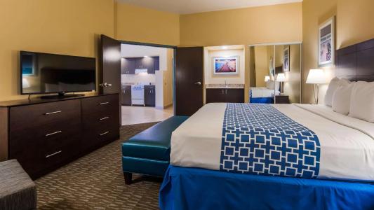 Best Western Plaza - 35