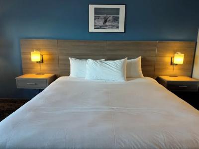 Anchor Inn and Suites - 44