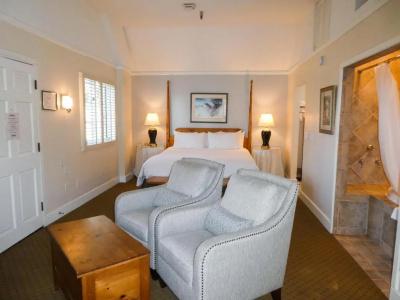 Briarwood Inn - 121