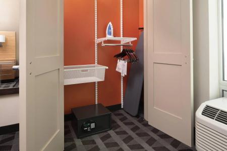 TownePlace Suites by Marriott San Diego Downtown - 72