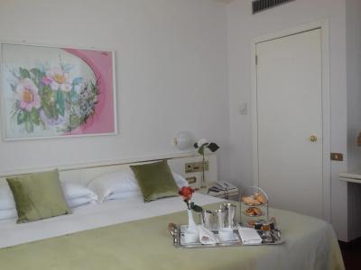 Starhotels Cristallo Palace - 10