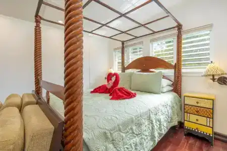 Fern Grotto Inn - 135