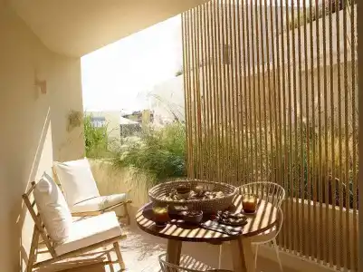 White Pebble Suites - 24