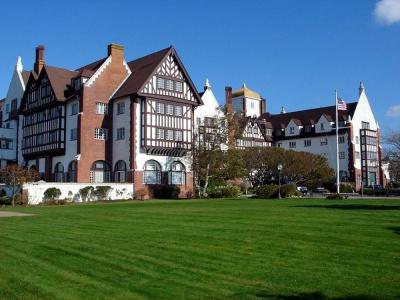 Montauk Manor - 0