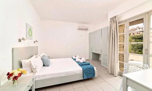 Elounda Garden Suites Heated Pool - 36