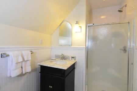 Wilburton Inn - 109