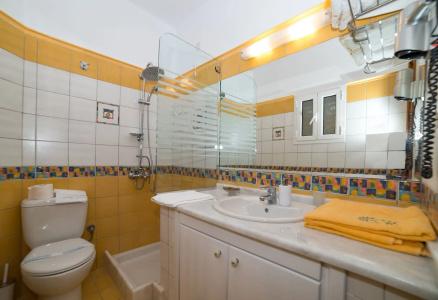 Andreolas Luxury Suites - 10