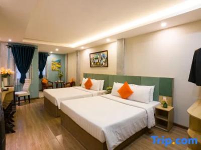 Sunrise Central - 122