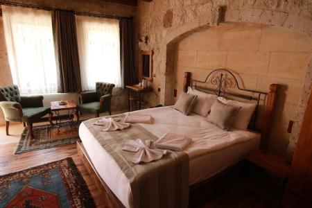Sarnich Cave Suites - 39