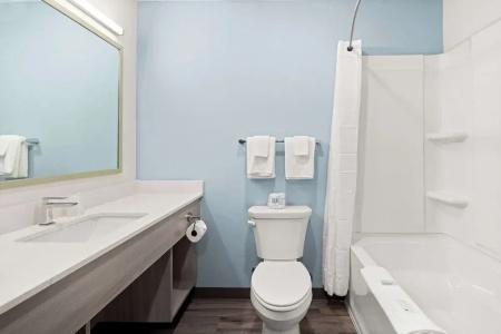 Comfort Suites - 42