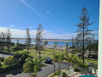 Crystal Bay On The Broadwater - 358