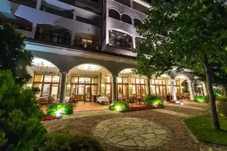 Helena Park - Ultra All Inclusive - 0