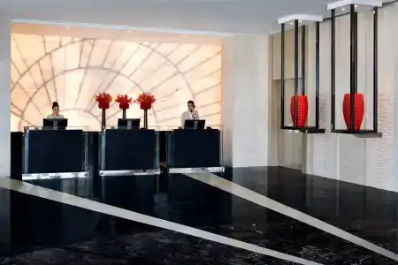 Mövenpick Downtown Dubai - 1