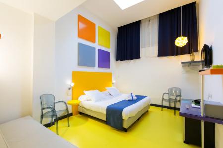 Correra 241 Lifestyle - 21