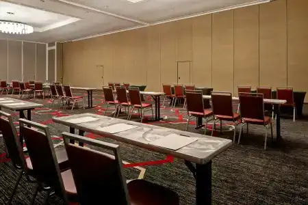 Four Points by Sheraton - 21