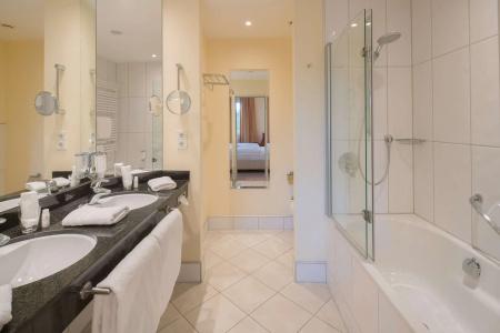 Best Western Premier Castanea Resort - 79
