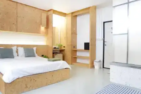 Hugger Guest House - 5