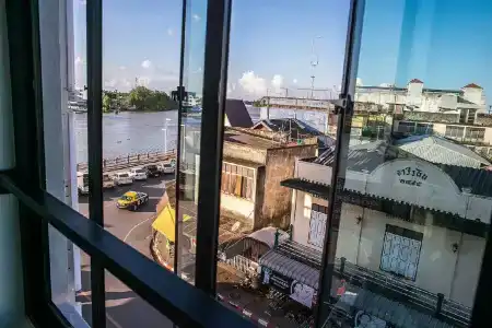 The Port Hostel - 7