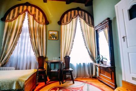 Antique House - 9