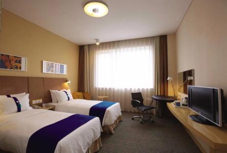 Holiday Inn Express Shanghai Gubei, An Ihg - 5