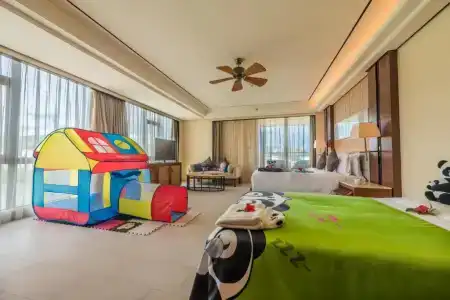 Crowne Plaza Sanya City Center, An Ihg - 35
