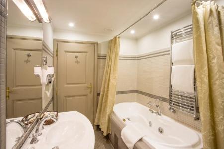 Iron Gate & Suites - 45