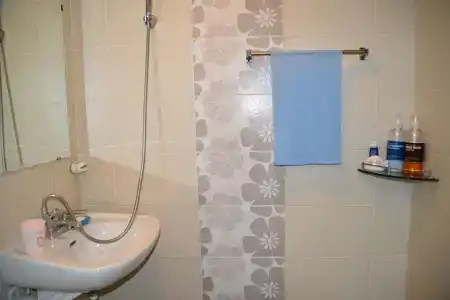 Funstay Inn - 9