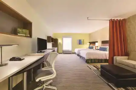 Home2 Suites by Hilton - 2