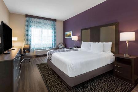 La Quinta by Wyndham Airport - 41