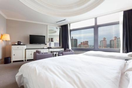 The Riverside - 4