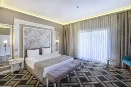 Utopia Resort & Residence - 17