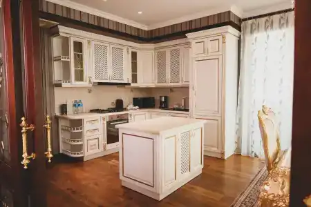 Royal Residence - 136