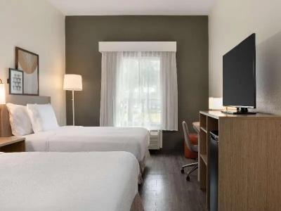Super 8 by Wyndham Savannah - 48