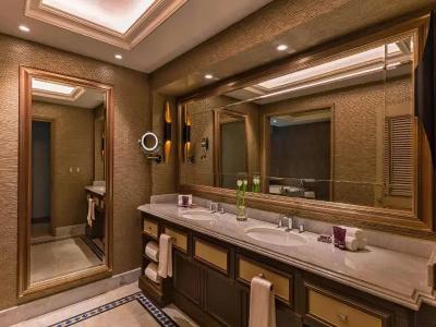 The Ritz-Carlton, - 115
